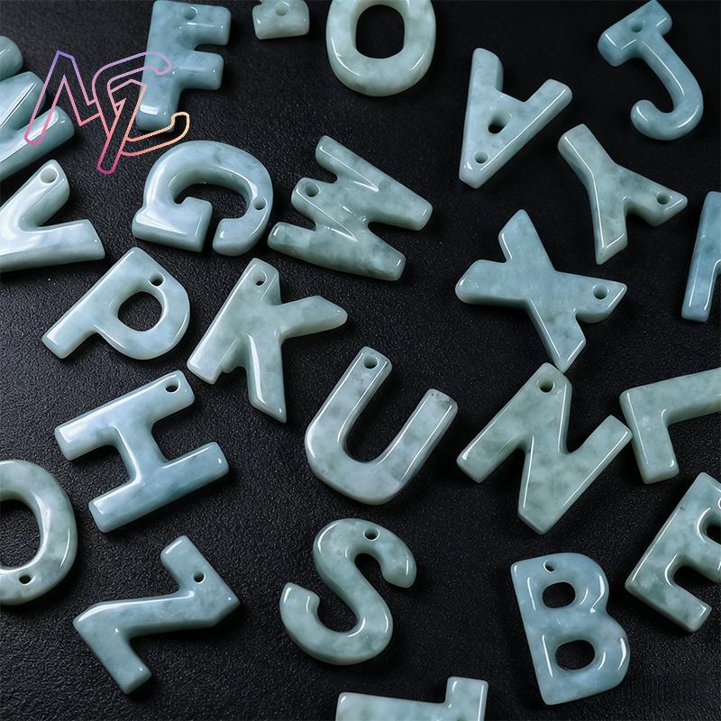 Myanmar Jadeit Buchstaben Anhä – Necklaces Bewertung und Preis