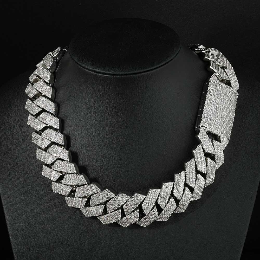 Nuoya Iced Out 26mm 6-reihige  – Cuban Link Chain 12Mm Bewertung und Preis